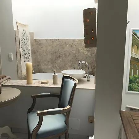 Casa Marga - A Romantic 펜션 코스타카르마